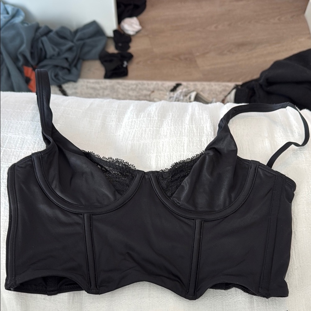 Elegant Black Lace Trim Bralette